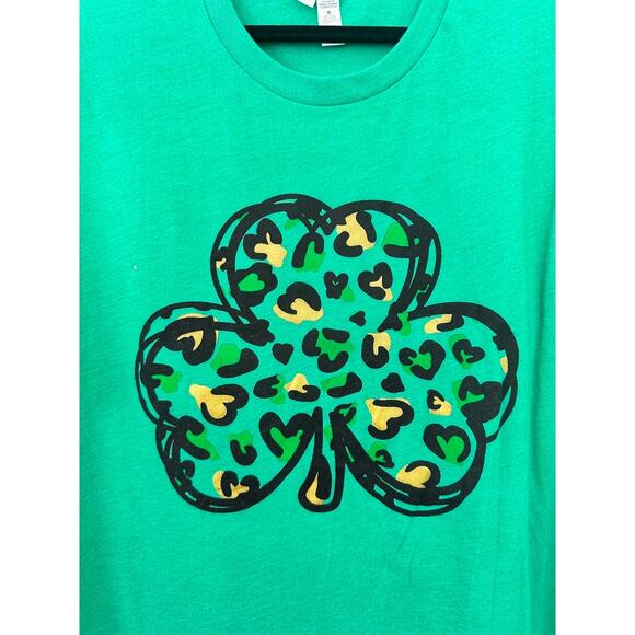 Green Shamrock XL T-Shirt Black Gold Leopard Print St. Patricks Day Tee Crewneck - Picture 2 of 4